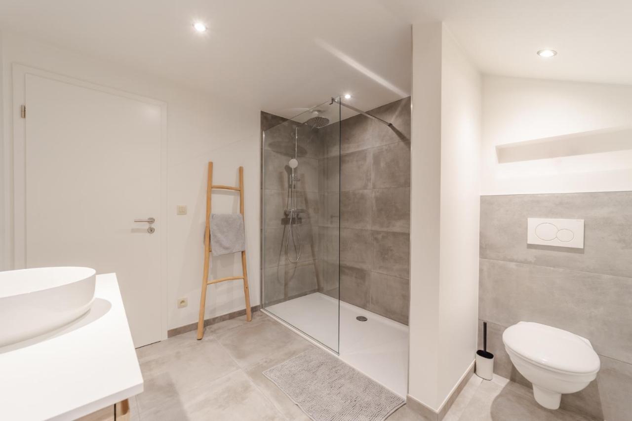 Maison Entiere Dans Le Village De Coo Ставело Екстериор снимка